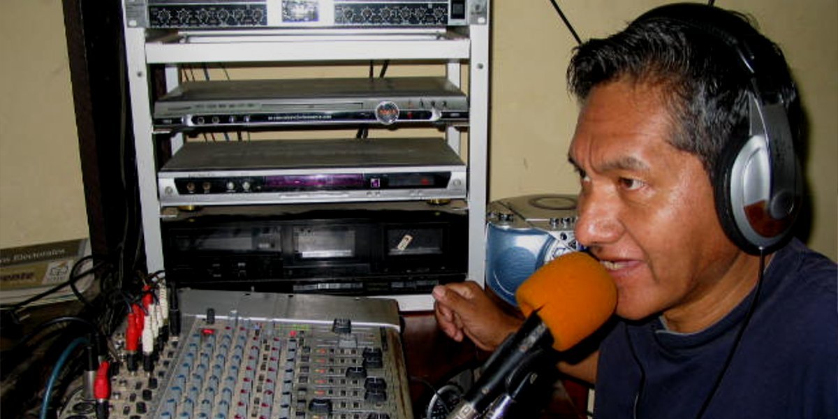 Integrantes de la red nacional AMARC compartiendo experiencias